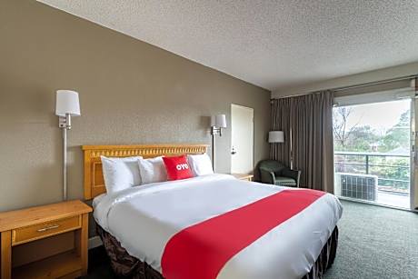 OYO Hotel Sumter SC Downtown