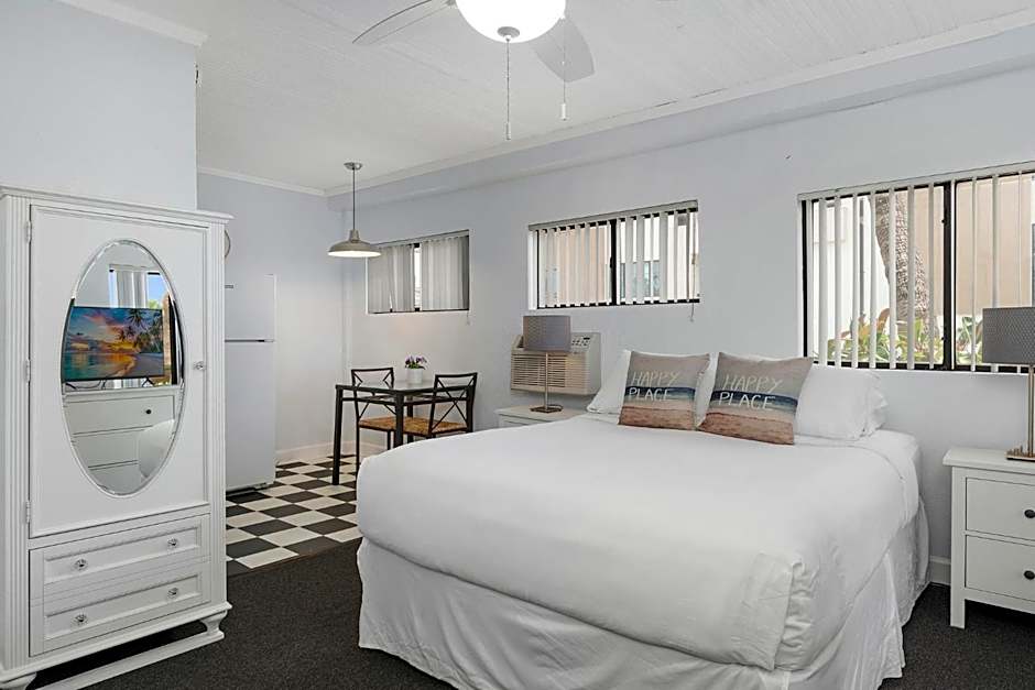 Sabal Palms Inn