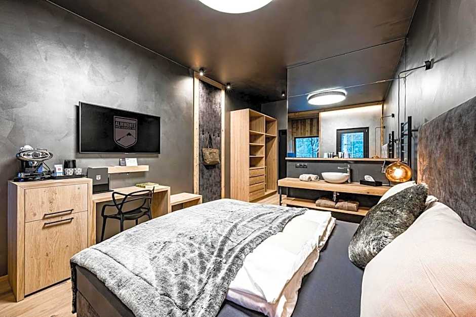 ALMMONTE PRÄCLARUM SUITES - Casual Boutique Hotel