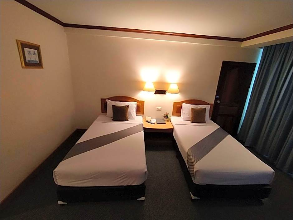 Sing Golden Place Hotel