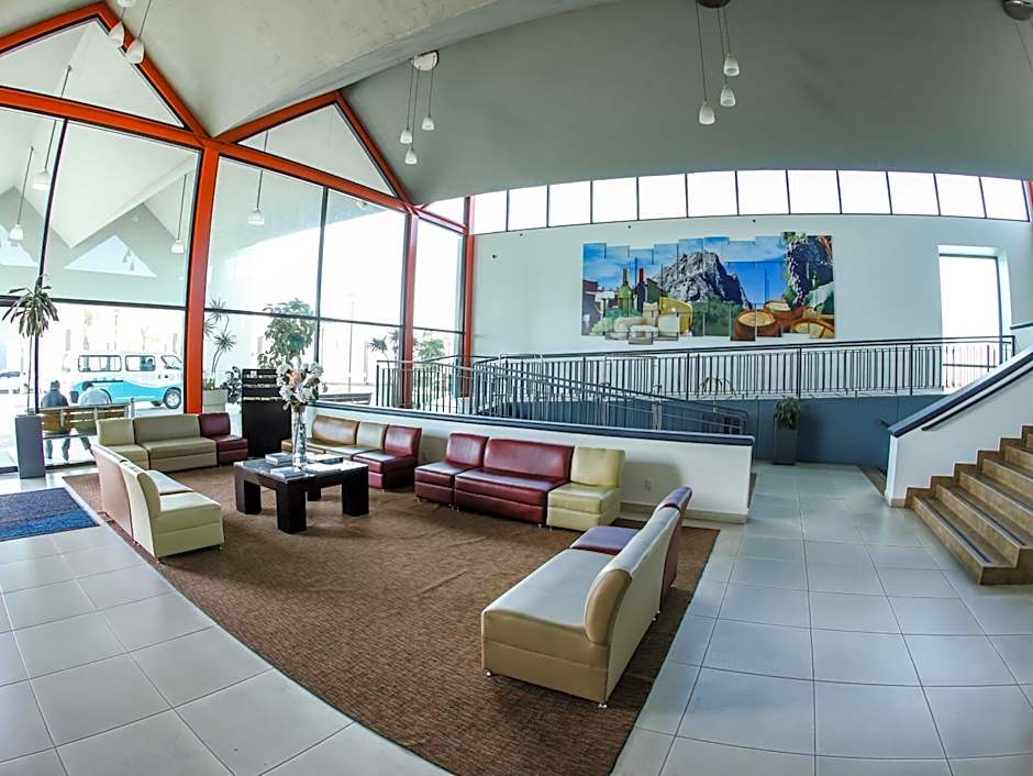 Excellence Express & Suites