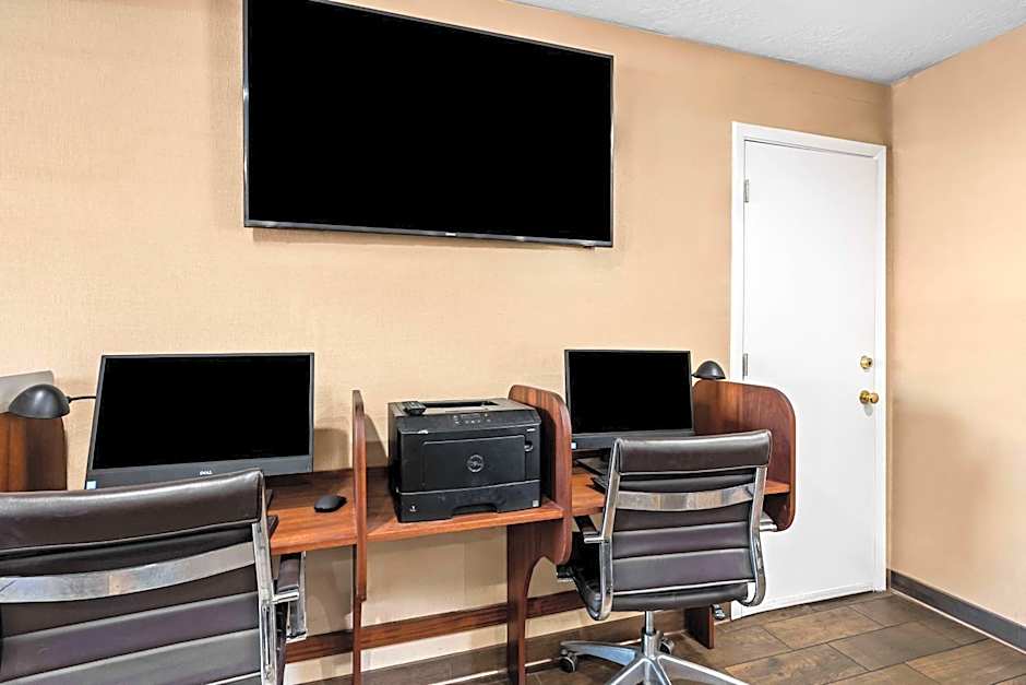 Best Western University Lodge