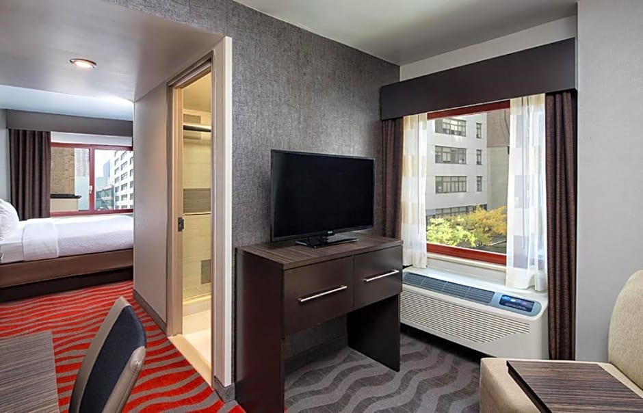 Holiday Inn Manhattan Financial District