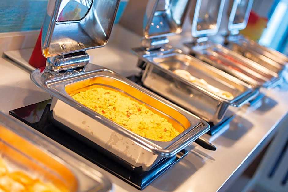 Golden Bay Boutique Hotel & Bungalows