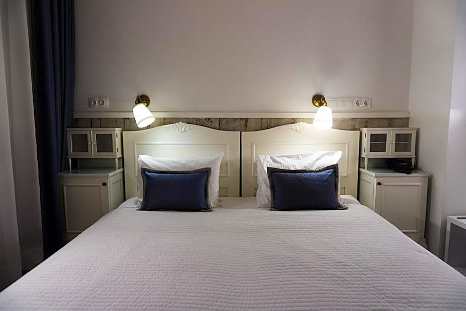 Hotel Divan