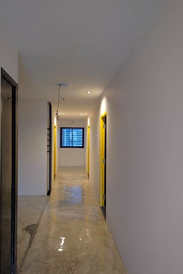 Ratch66 Huai Khwang MRT