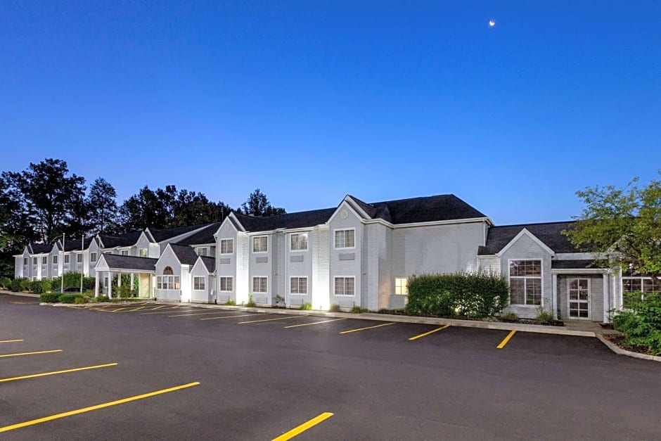 Microtel Inn & Suites by Wyndham Sunbury - Columbus North