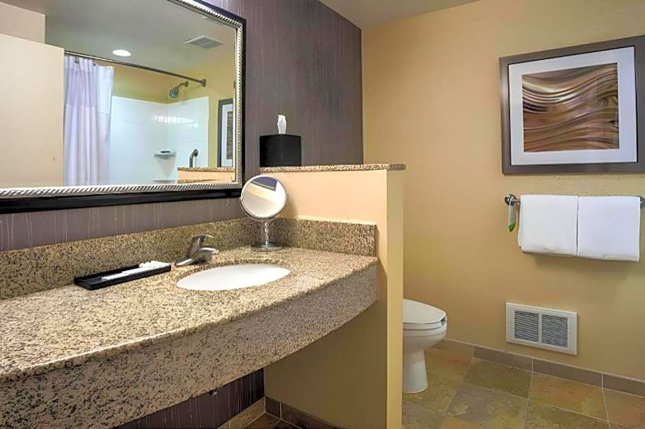 Courtyard by Marriott Hadley Amherst