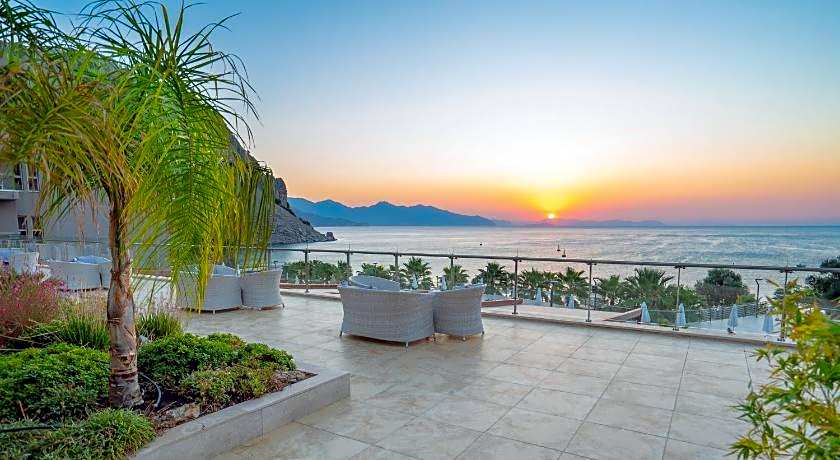 Turunc Premium Hotel