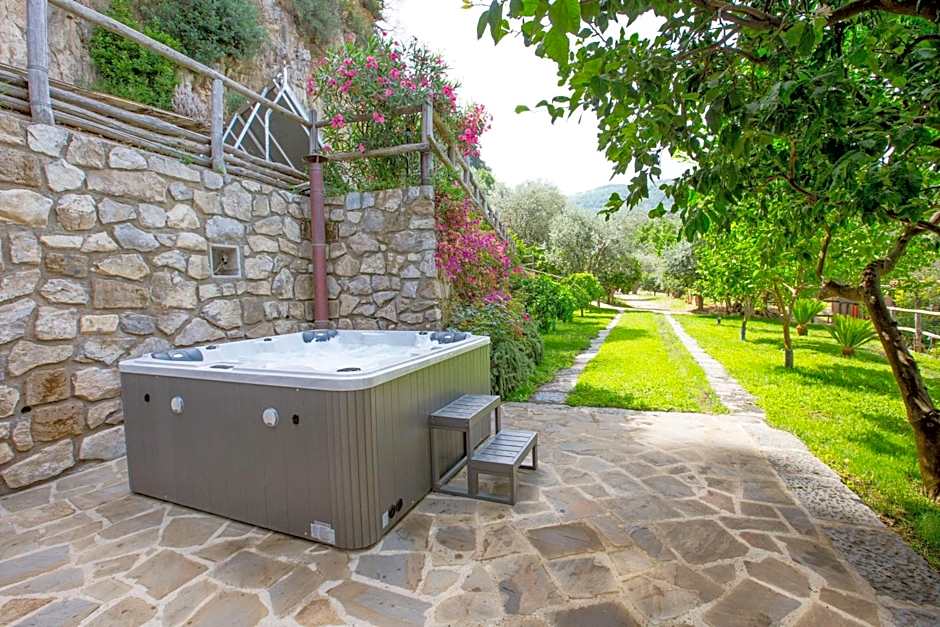 Eterea Charming Suites