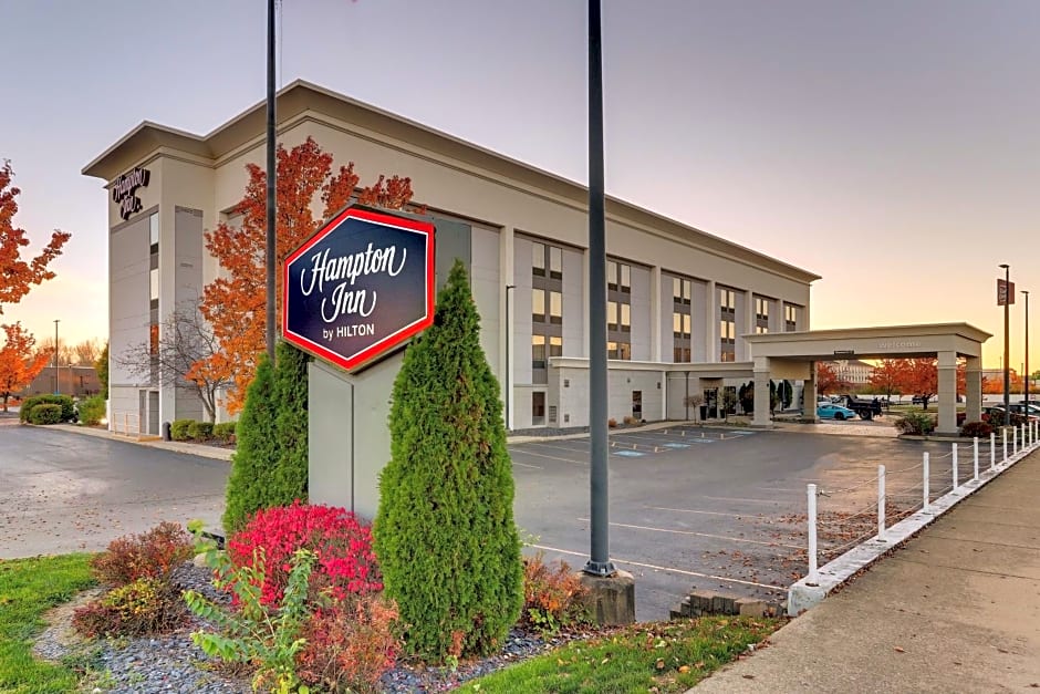 Hampton Inn By Hilton Springfield