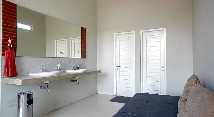 OYO 195 Stay @h Guesthouse