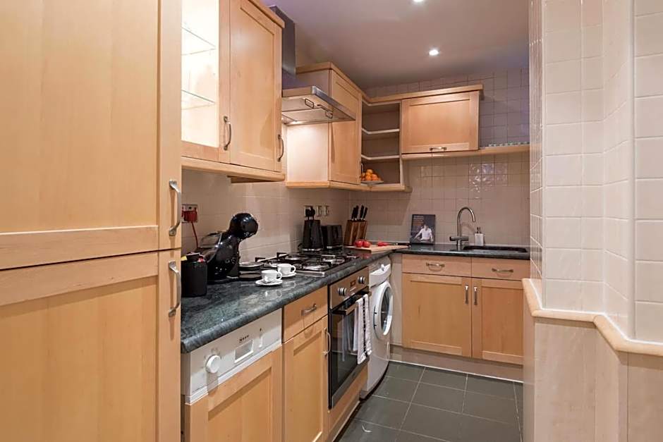 Spacious 1 bed Sloane Square
