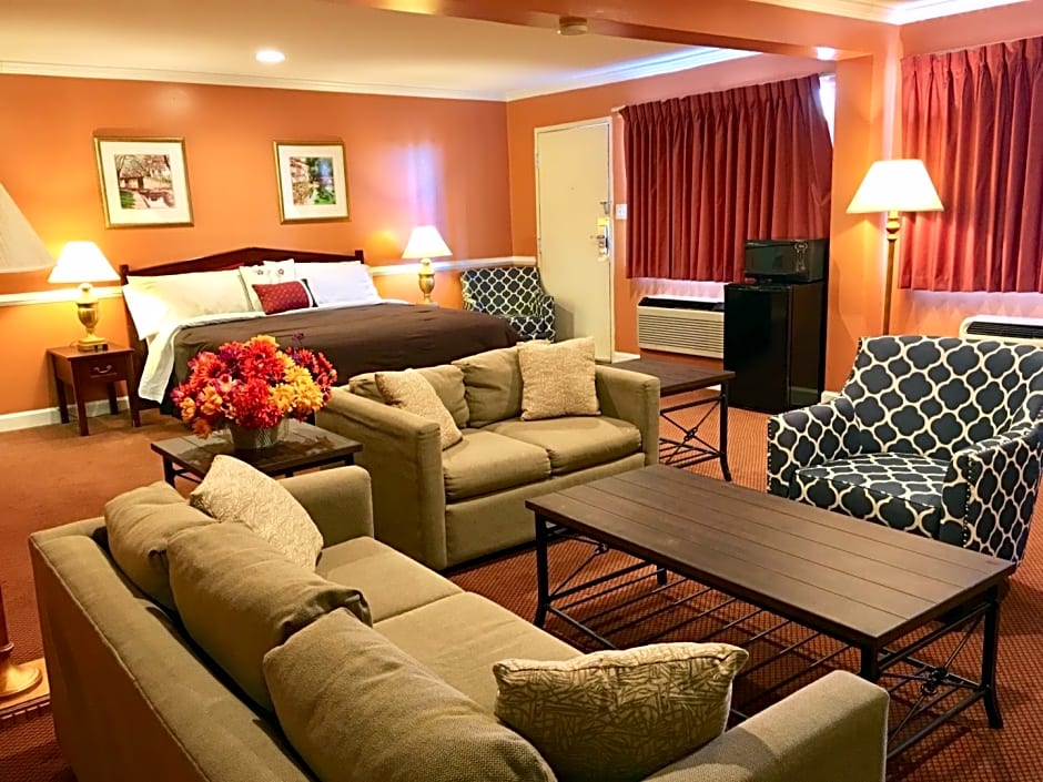Red Carpet Inn and Suites Culpeper