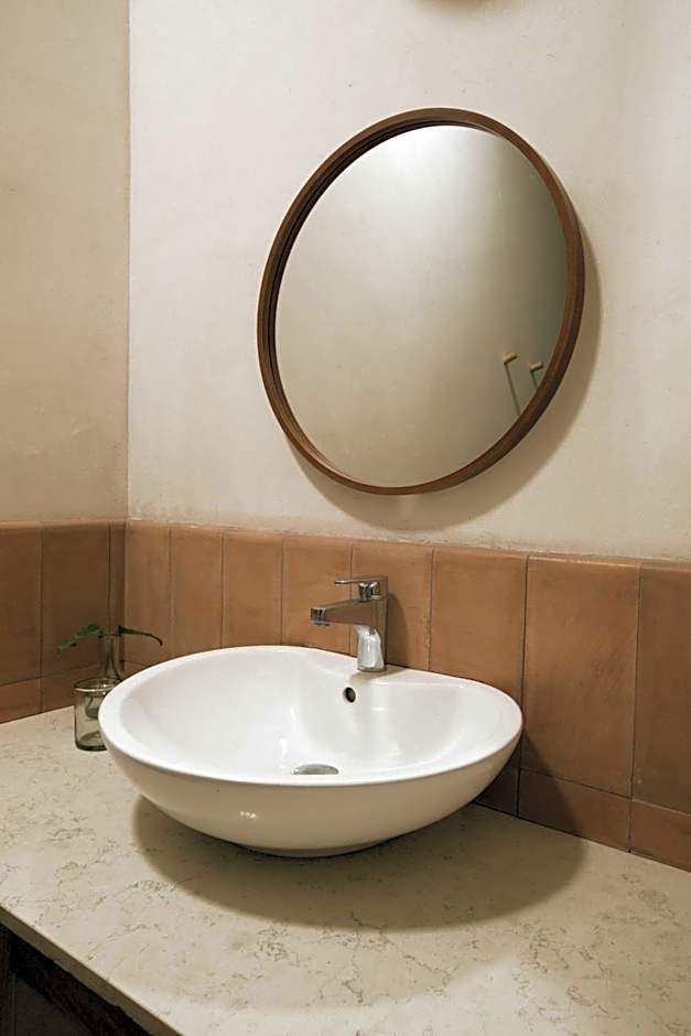 Casa Montore by Barrio Mexico