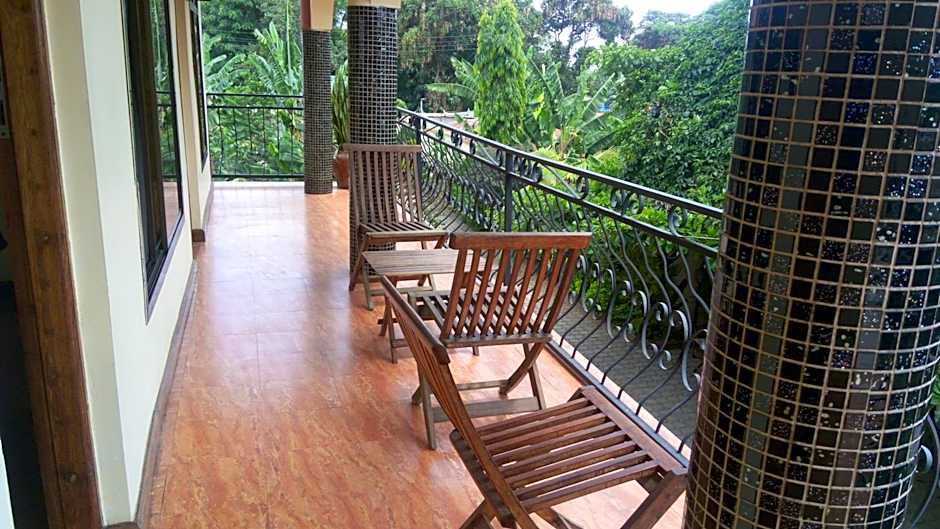 Bright Star Hotel & Safaris