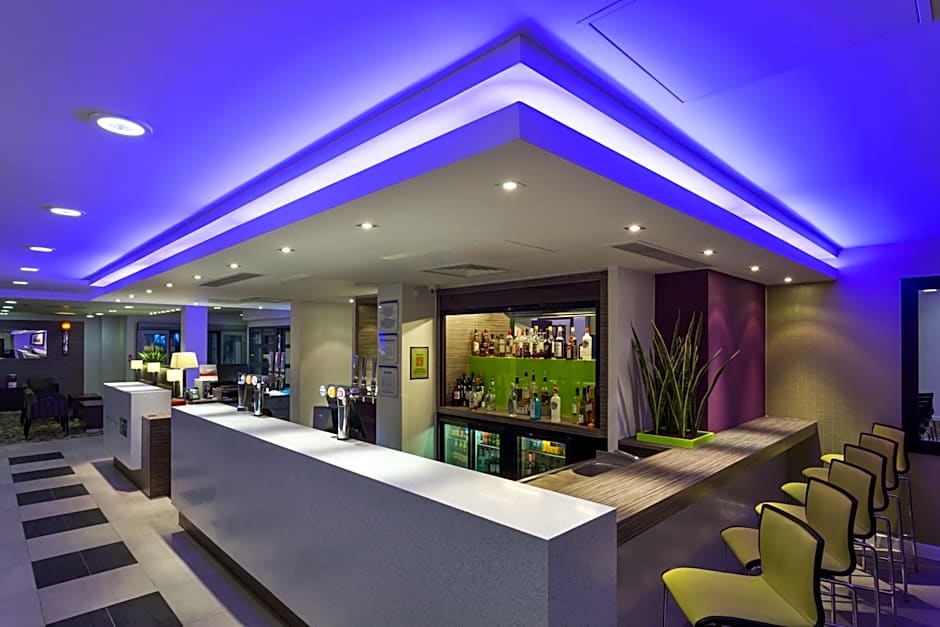 Holiday Inn Express Harlow By IHG