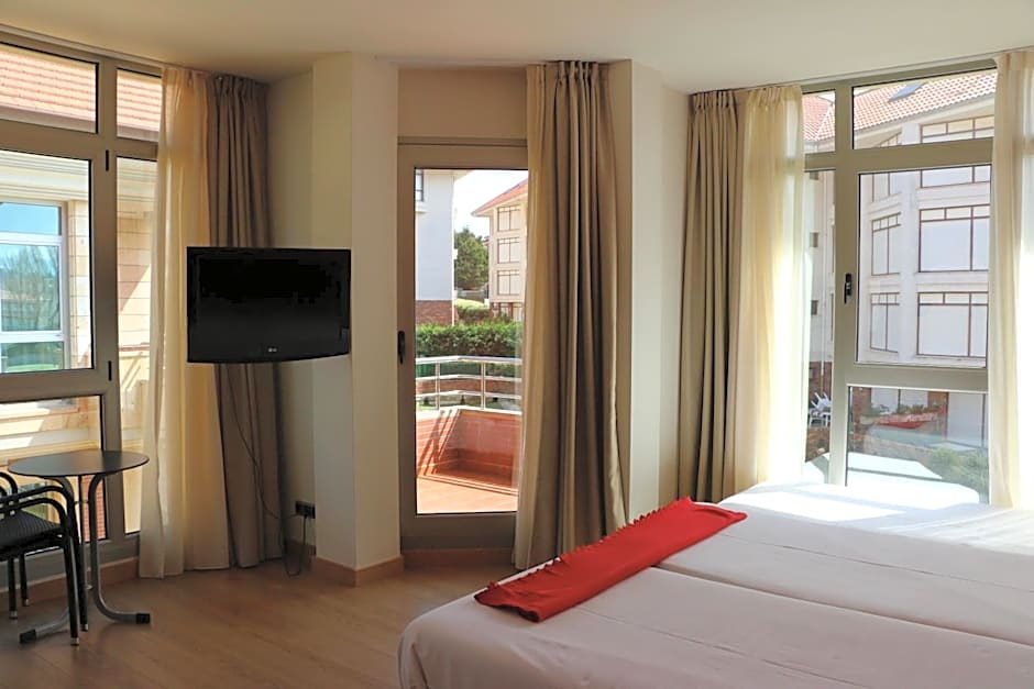 Hotel Marítimo Ris con garaje