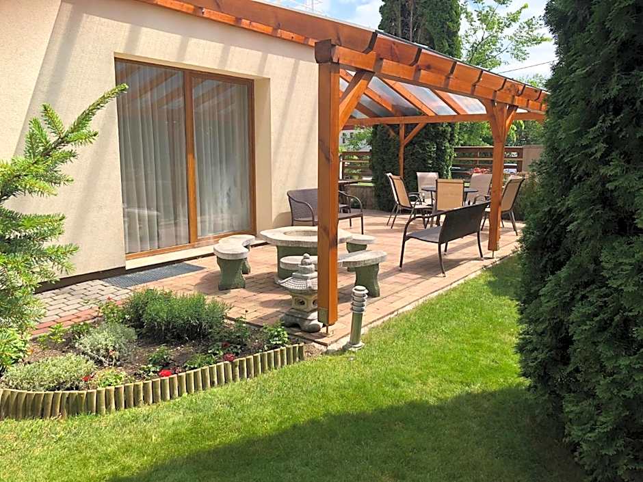 Jade Hotel-Ezüsthíd Hotel