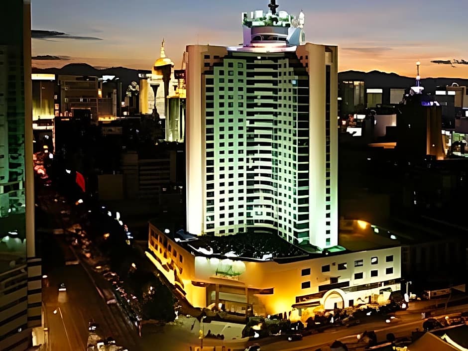 Kunming Green Land Hotel