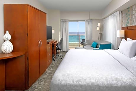 Guest room, 1 King, Sofa bed, Boardwalk view, Oceanfront