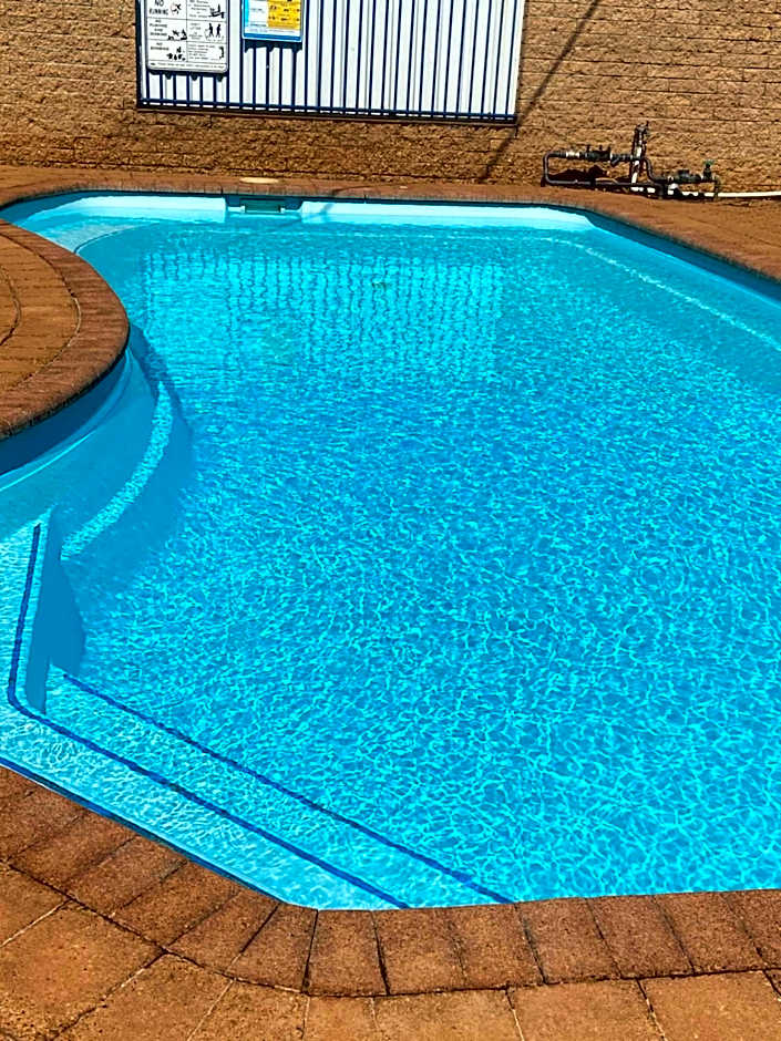 All Seasons Motor Lodge