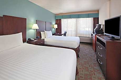 Superior Queen Room with Two Queen Beds