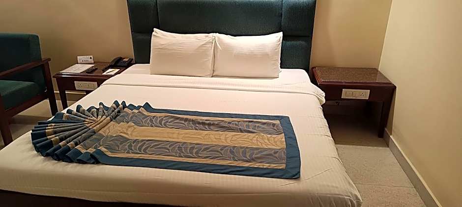 Shenbaga Hotel & Convention Centre