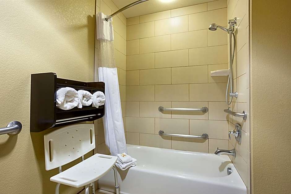 La Quinta Inn & Suites by Wyndham Meridian / Boise West
