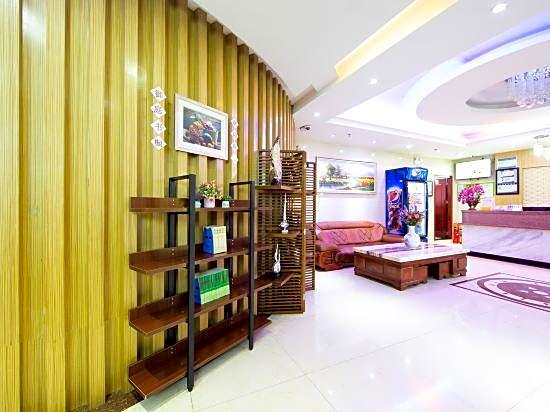 Yuting Hotel (Guangzhou Shangxiajiu Pedestrian Street Hualinsi Subway Station)
