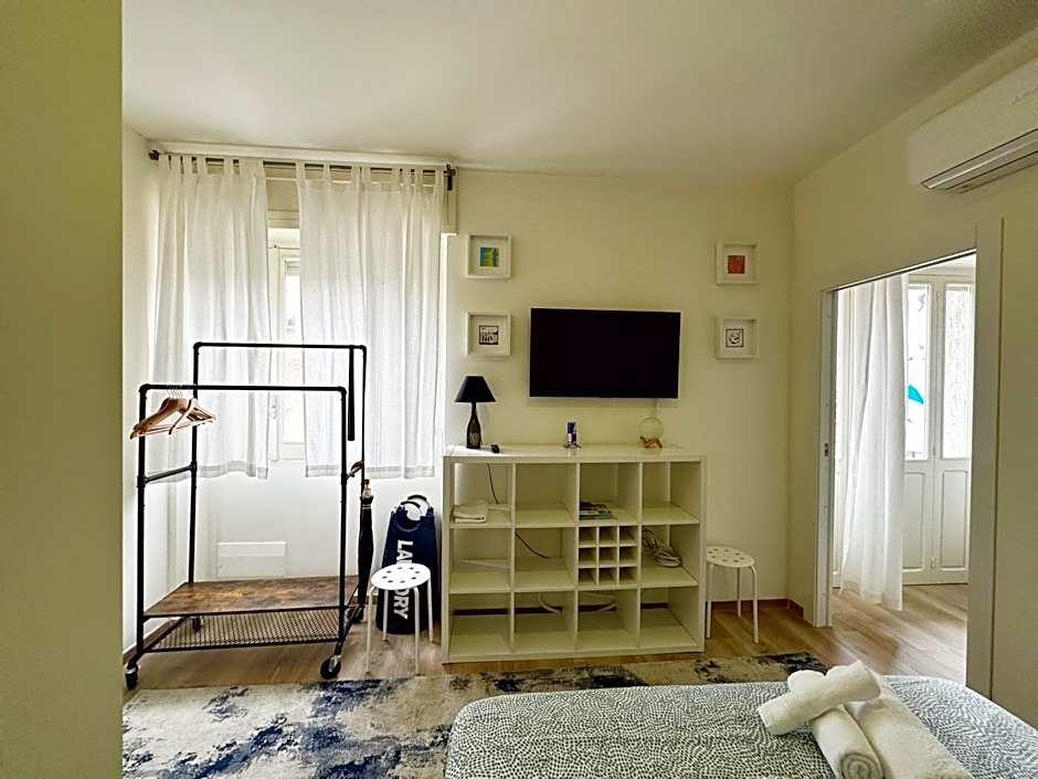 Extravaganza Room and Suite Apartment City Center