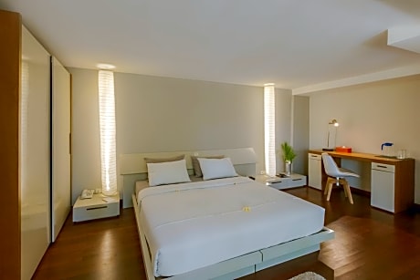 Studio (1-2 Adults)