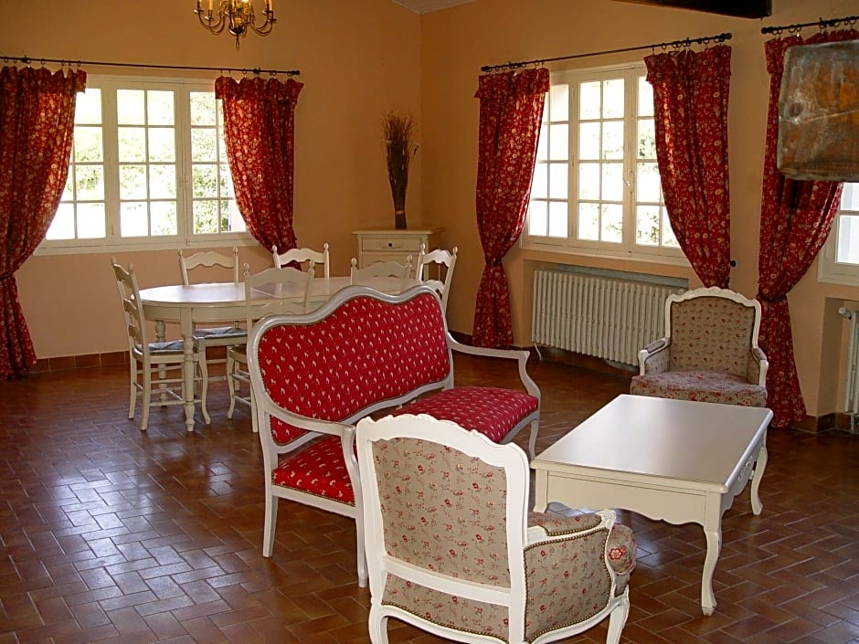 Family Apartment, 2-6 People, In Provenve