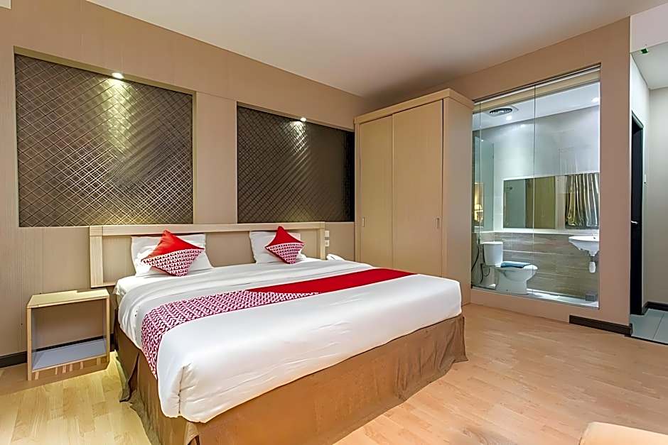 OYO 663 Hotel Sejati