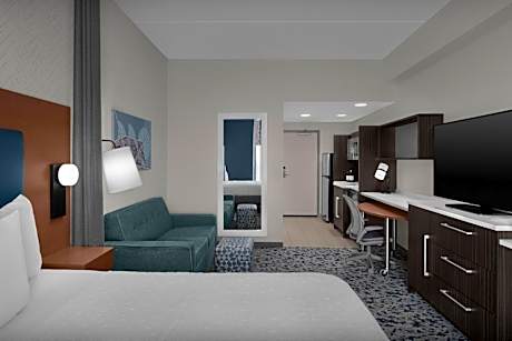 King Studio Suite - Non-Smoking