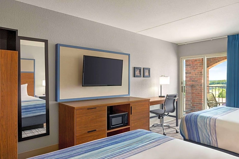 AmericInn by Wyndham Branson & Conference Center