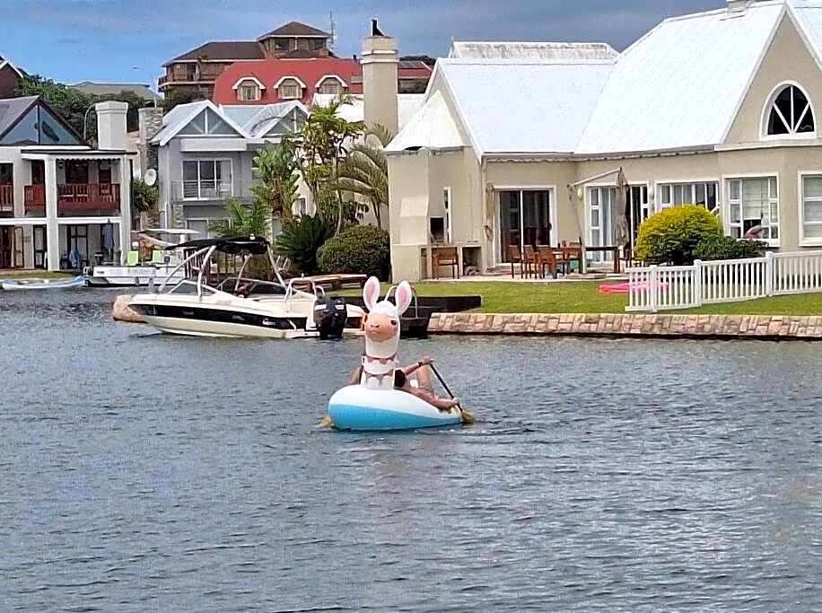 Jeffreys Bay - Life on the Canals