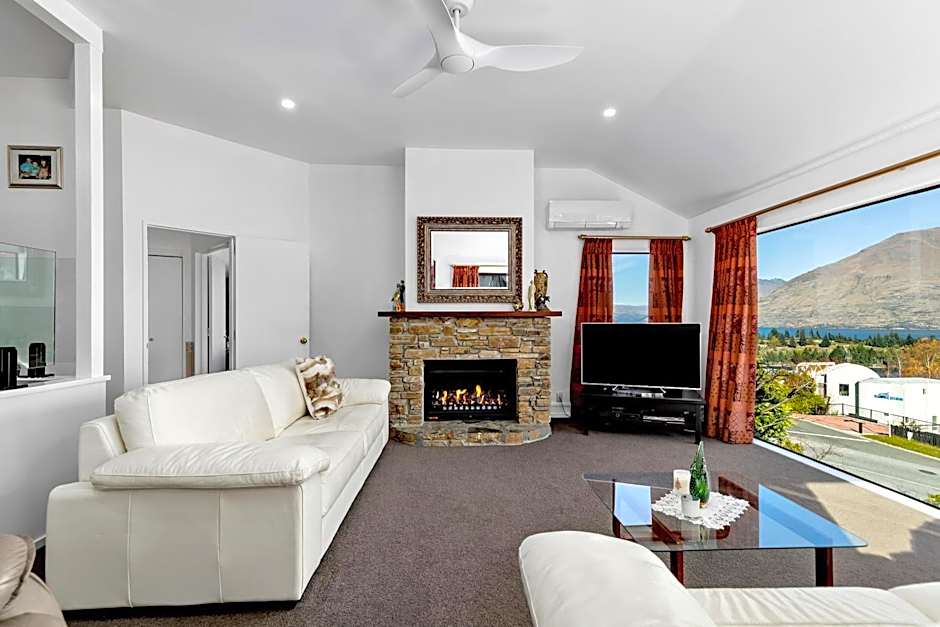 Balmoral Lodge