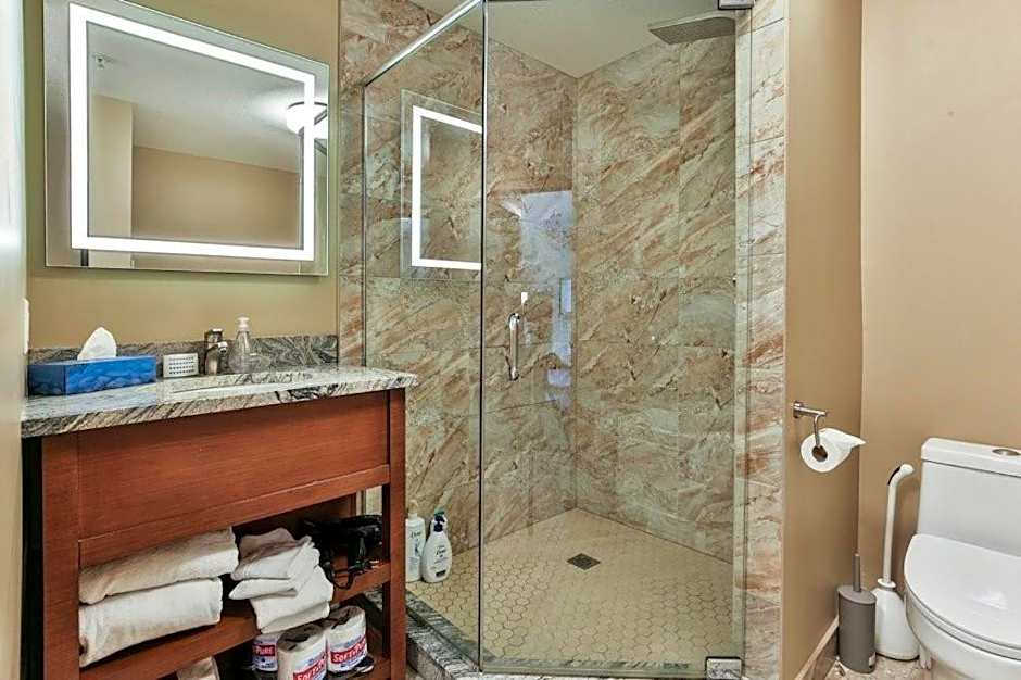 Luxury Falcon Crest Lodge 1 Bedroom 1 Pullout Kitchen Hot Tub