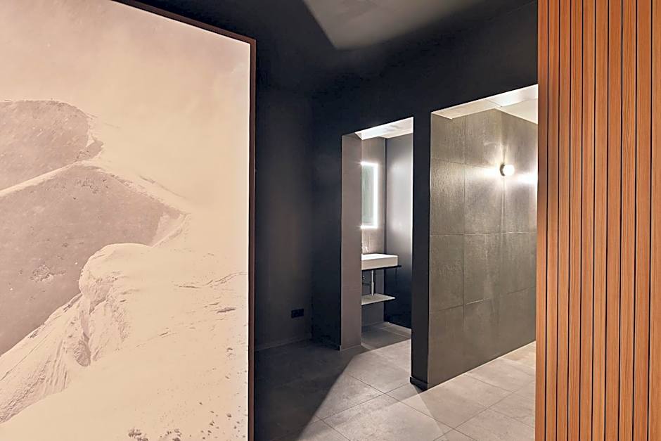 Warth52-W52 Apartments