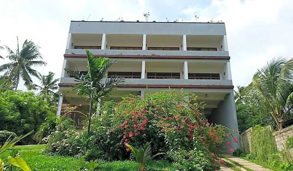 Esprit d'Ici Hotel