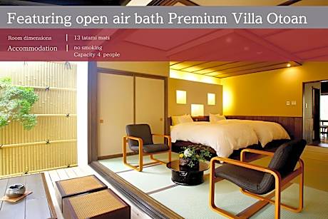 Quadruple Room with Private Bathroom