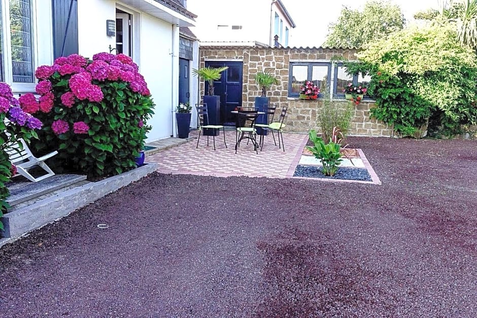 CHAMBRES D'HÔTES LOPERHET