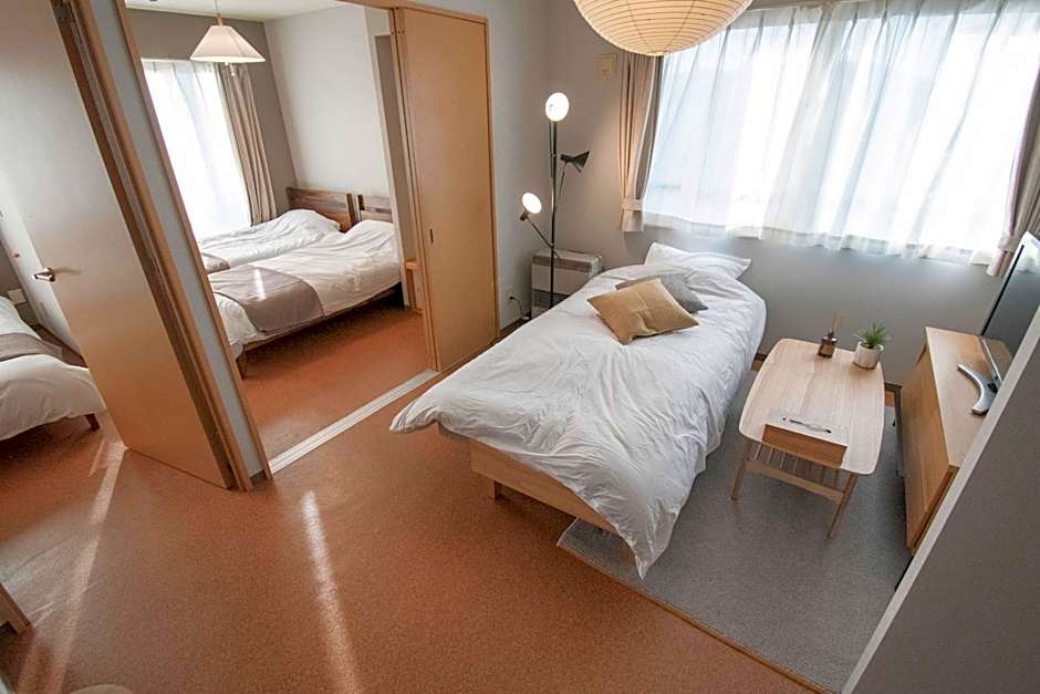 UCHI Living Stay Otaru Suitengu