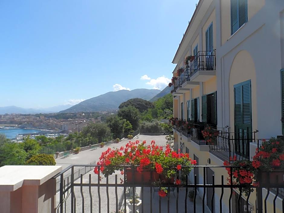 Ancelle Sorrento - Casa d'Accoglienza