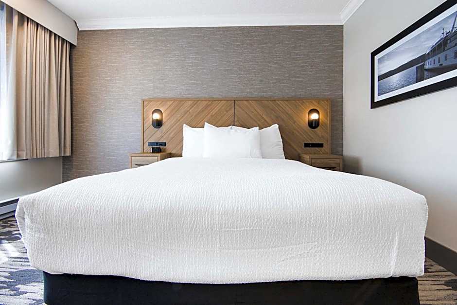 Sandman Hotel & Suites Kelowna