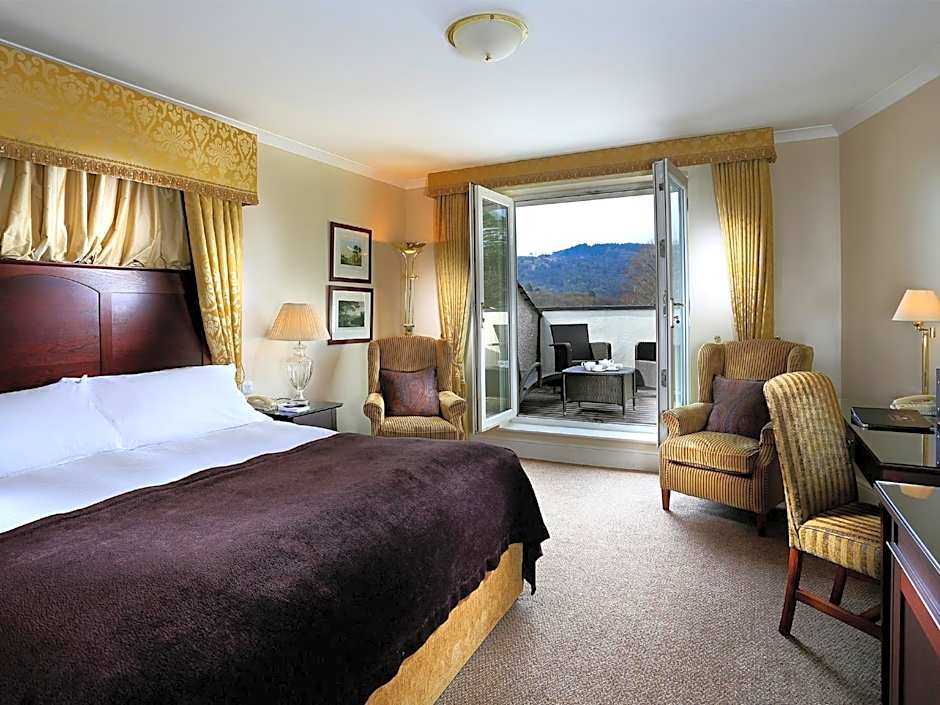 Macdonald Old England Hotel & Spa