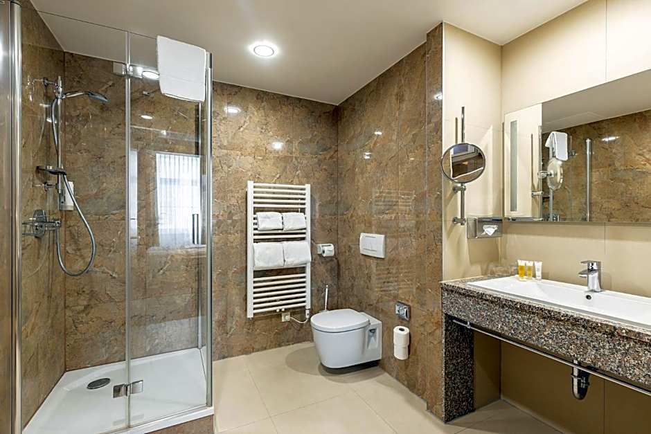 HiLight Suites Hotel