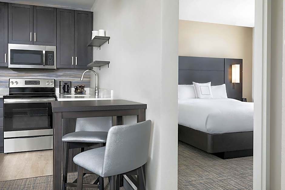 Residence Inn by Marriott Long Island Garden City