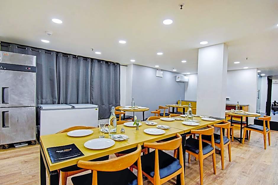 Super Townhouse The Royal Retreat